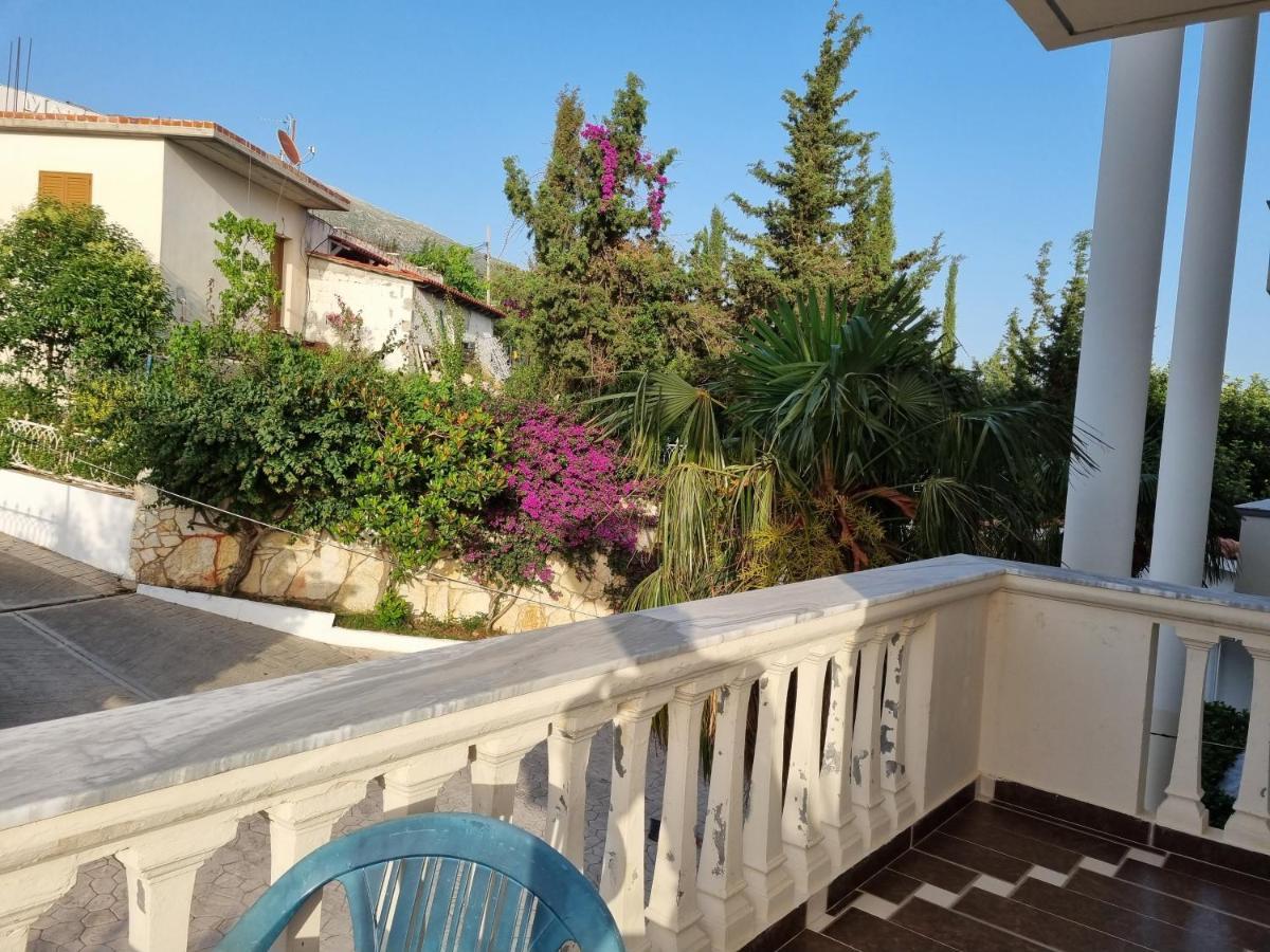 Sea View Apartments Drymades With Balcony Dhërmi Esterno foto